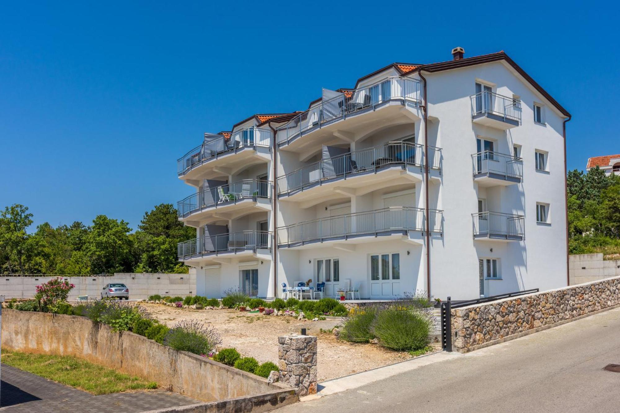 Apartments Sunshine E Crikvenica Exterior foto